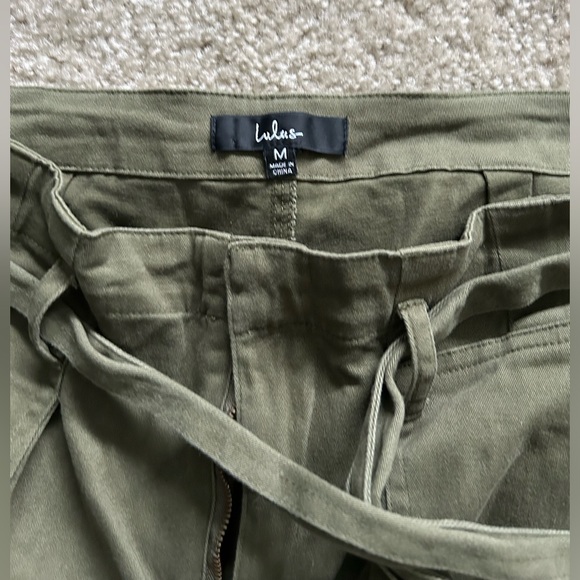 Leo Olive Green Tie-Waist Cropped Pants - Picture 6 of 6